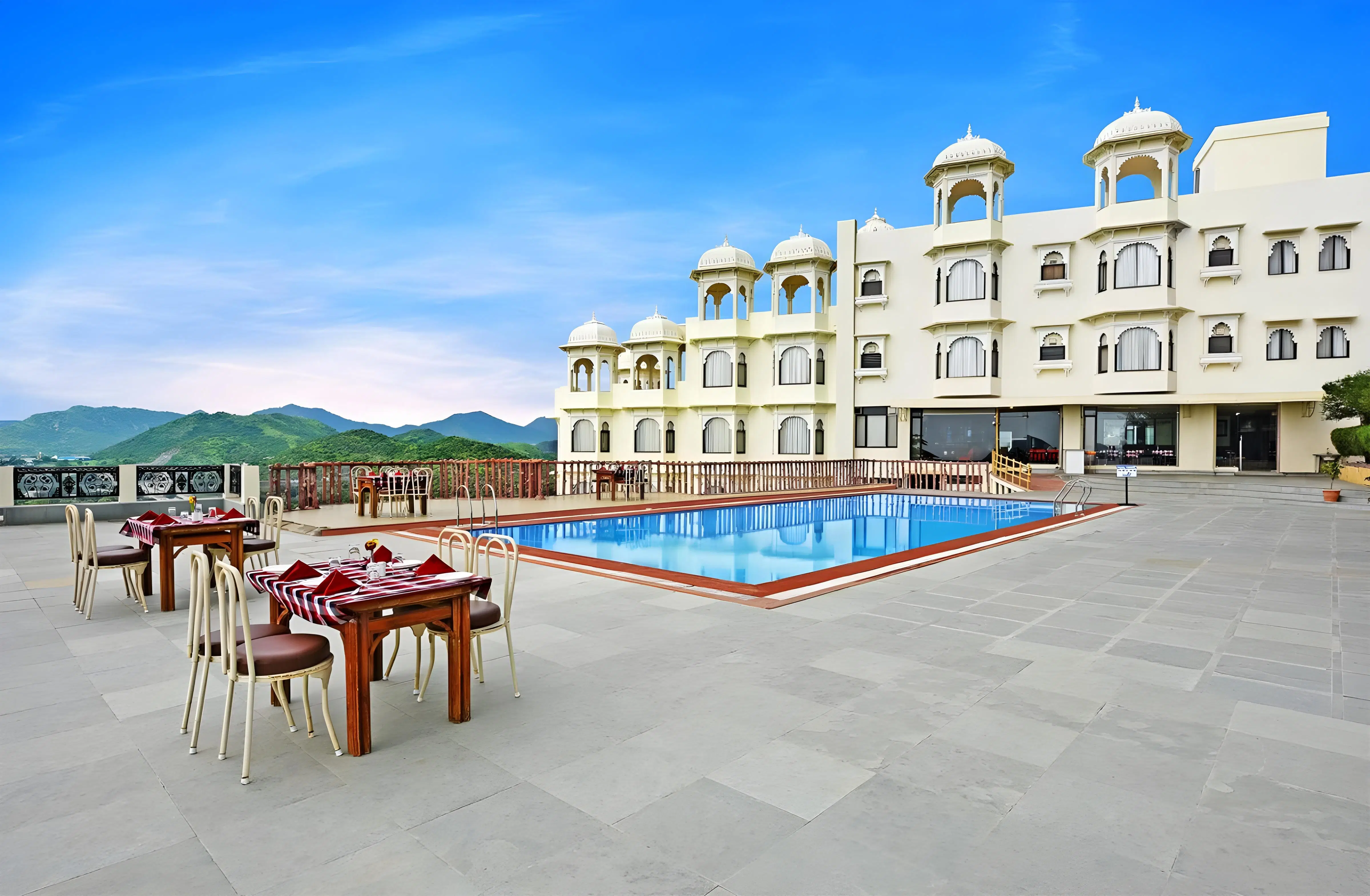 Luxury Hotels